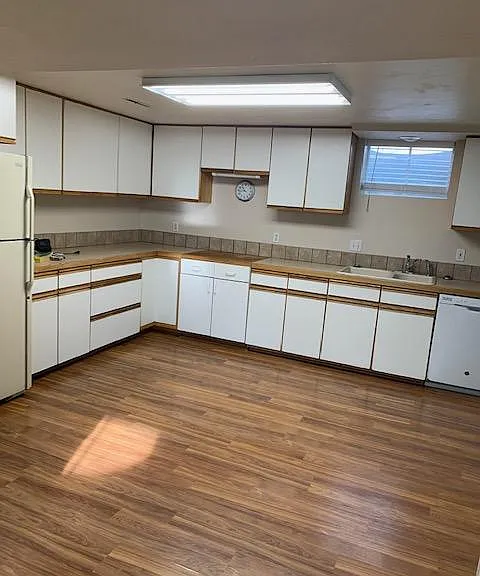 600 Juniper Ln — Photo 3