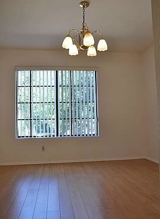 5th image of 336 N Louise St Unit 1