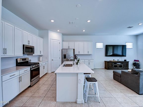 5th image of 21541 E Via De Arboles