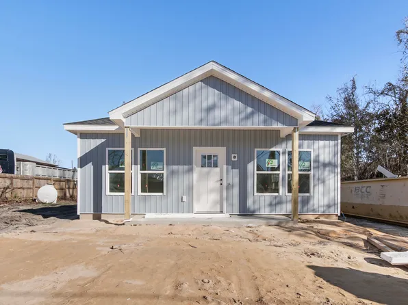 7521 Walker Dr, Panama City, FL 32404