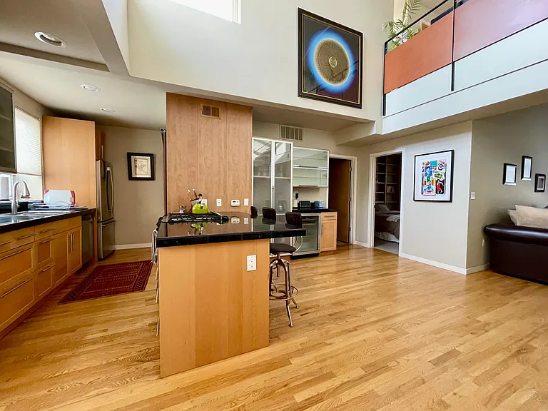 2501 Grove St #201 — Photo 17