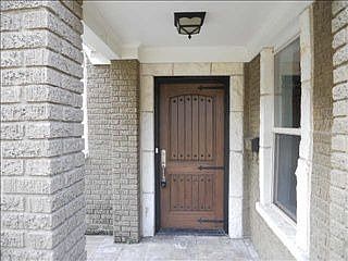2nd image of 6400 Glenrose Ct