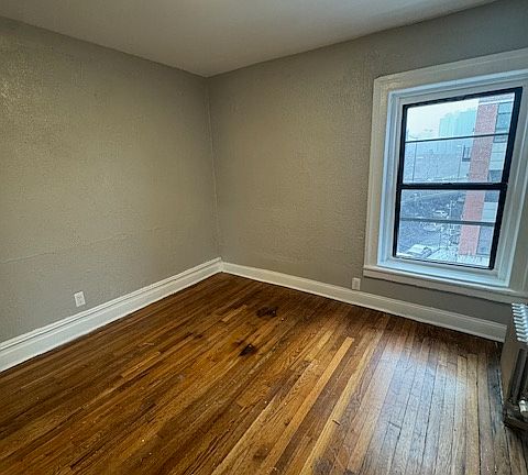 3rd image of 55 Cumberland St APT 10