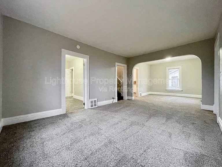 2816 Park St — Photo 2