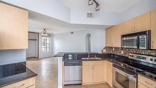 5th image of 1907 Belmont Pl