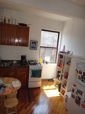 Rented by Absolute Capital, LLC | media 16