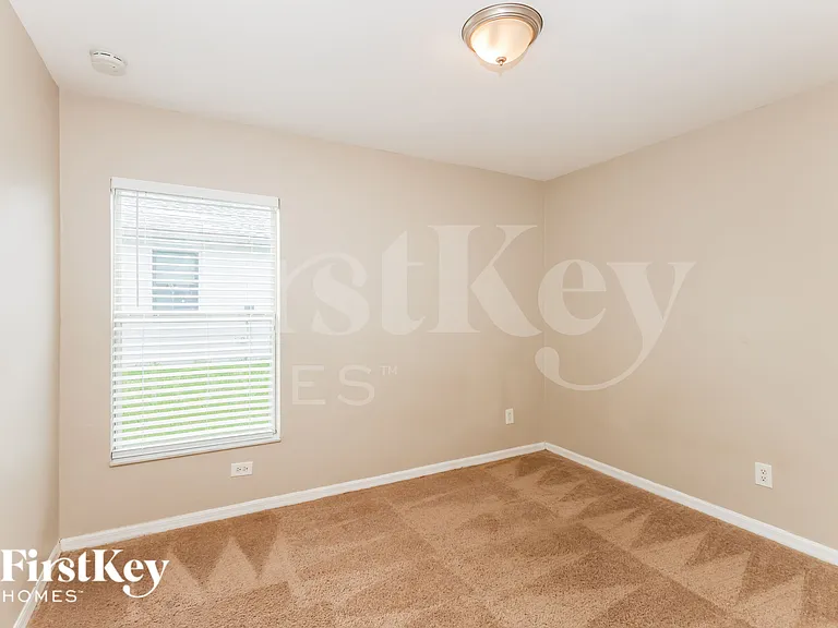 4105 NE 10th Ave — Photo 11