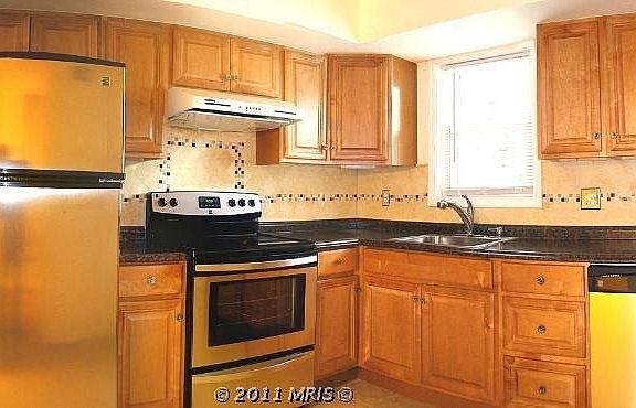 3rd image of 4551 Casablanca Ct #4