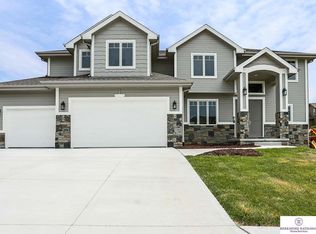 1613 S 207th Ave, Elkhorn, NE 68022