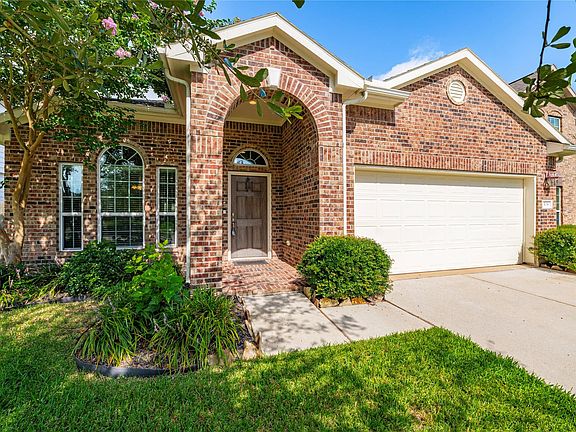 2nd image of 508 Forest Village Cir