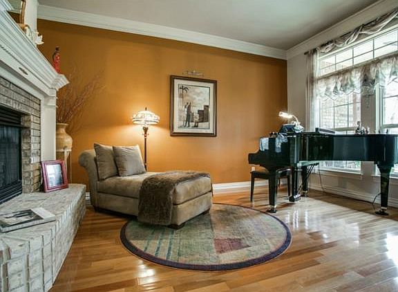 4th image of 2341 Ravenwood Dr
