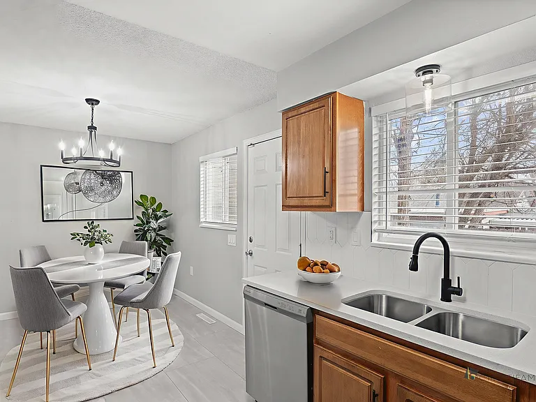 5580 West 4th Avenue Townhomes — Photo 1