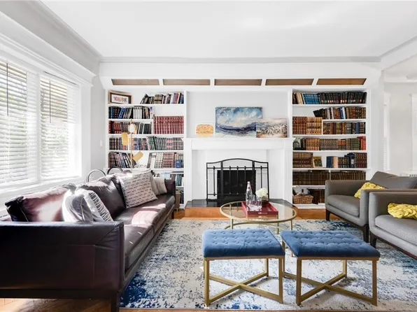 154 BEAUMONT STREET, Brooklyn, NY 11235