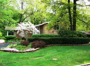 28036 Harwich Dr, Farmington Hills, MI