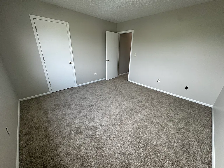 2069 Bridlewood Blvd — Photo 11