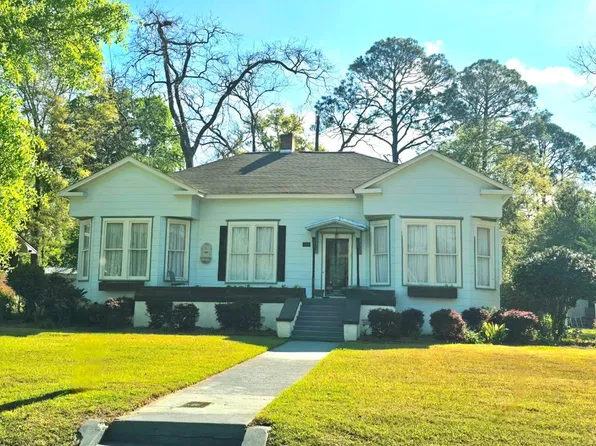 810 S Lee St, Fitzgerald, GA 31750