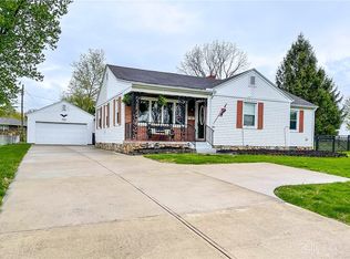 324 Woodmont Dr, Englewood, OH