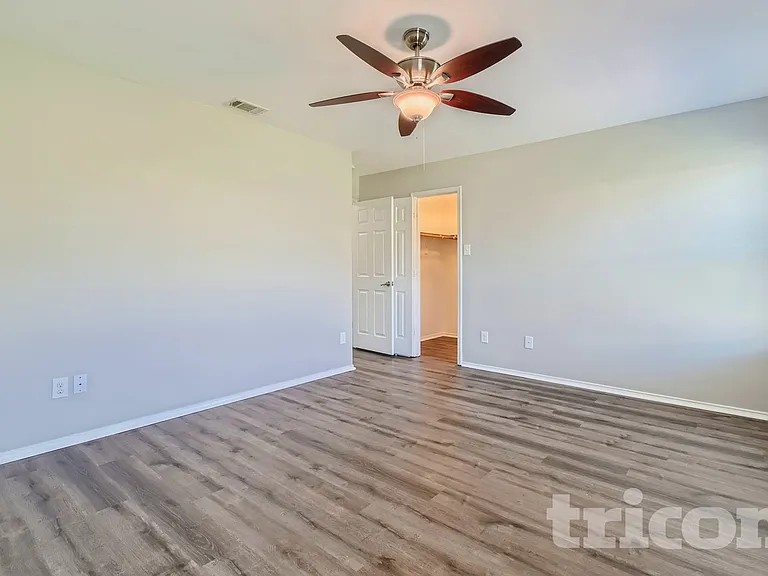 10317 Fossil Valley Dr — Photo 10