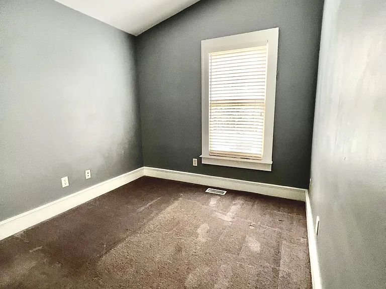 1347A N Park Ave — Photo 25