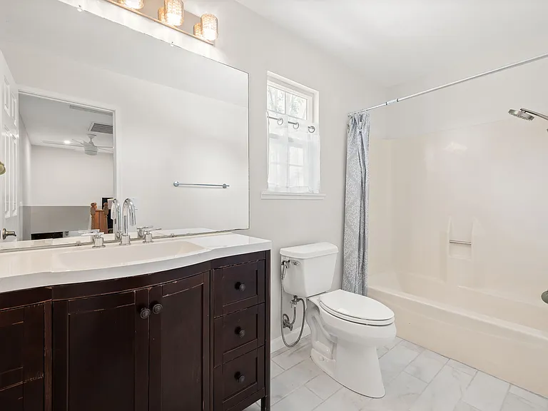 1066 Century Dr — Photo 22