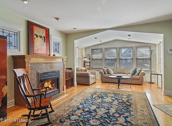 4th image of 5342 W Cuyler Ave