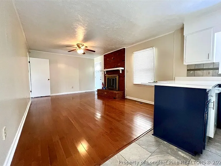 1319 Levy Dr — Photo 9
