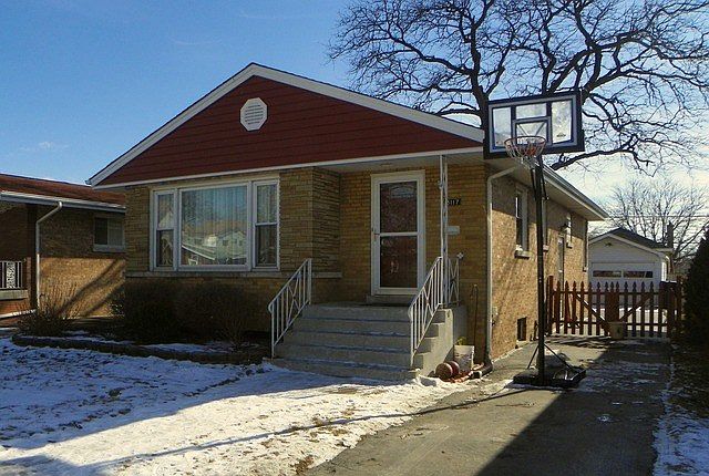 1st image of 3117 W 101st Pl