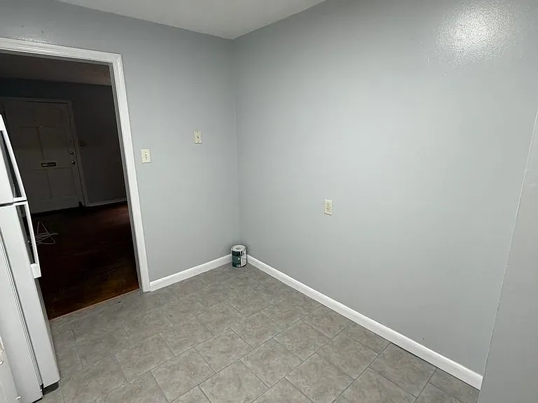3328 Ellwood Ave.* — Photo 13