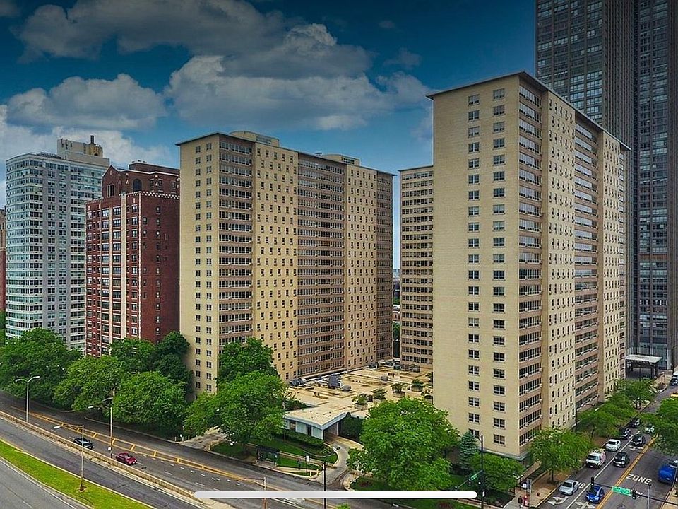 1st image of 3950 N Lake Shore Dr APT 2029