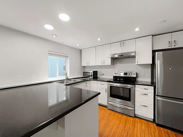 3440 W 26th Ave — Photo 2