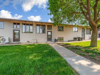 635 5th St, Windom, MN, 56101