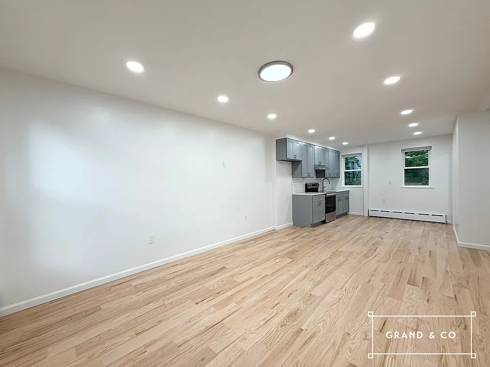 210 Powers St #1