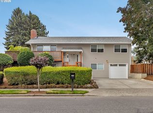 13710 NE Beech St, Portland, OR 97230