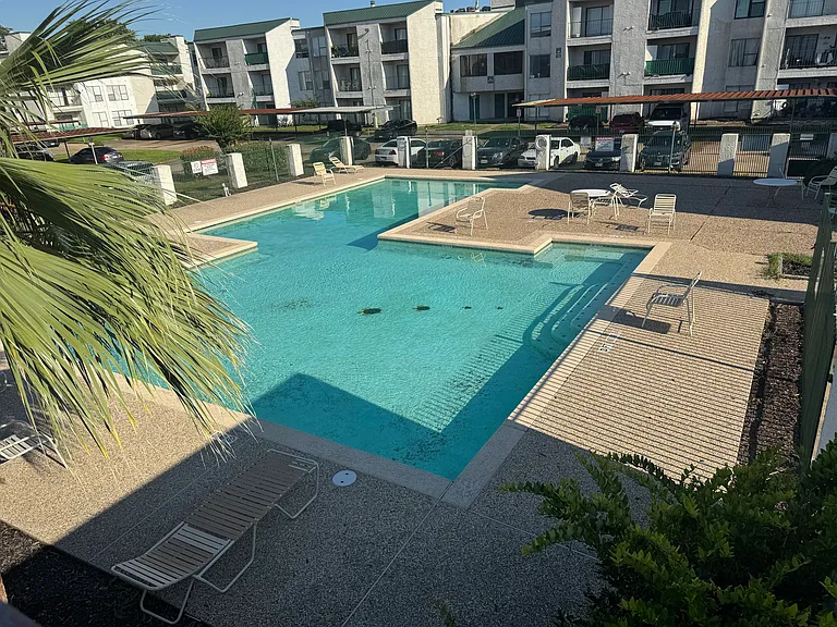 2826 S Bartell Dr #F23 — Photo 13