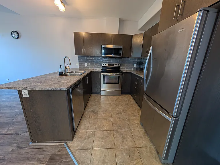 127 Simurda Ct #HOUSE — Photo 2