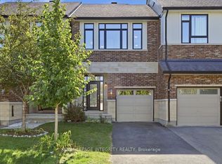 1014 Ottenbrite Cres, Ottawa, ON K2T 0G2