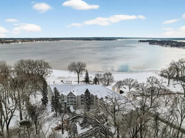 5009 Lake Ave APT 203, White Bear Lake, MN 55110