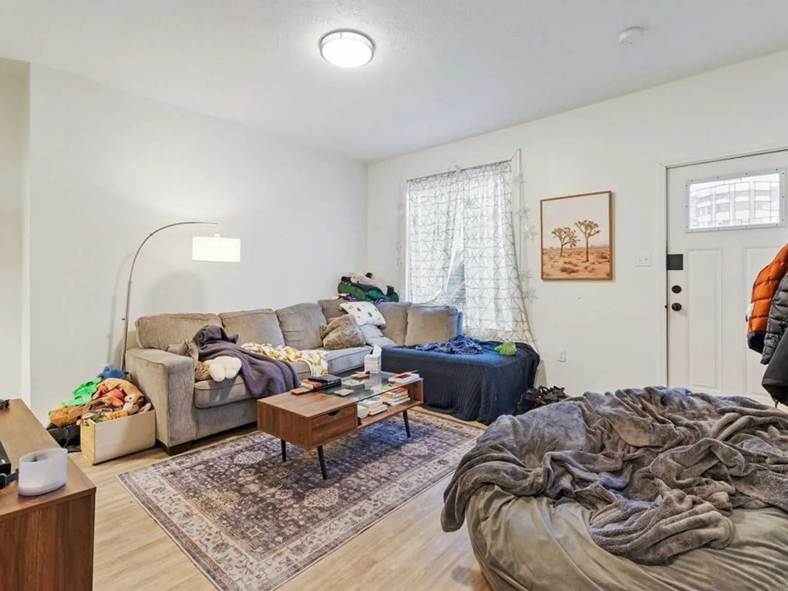 3 bed, 1122 sqft, $1,780 — Photo 2