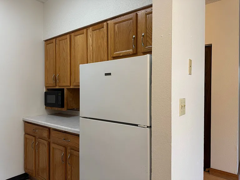 Crestwood Apartments — Photo 72