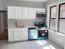 462-Abbington Apartments, LLC