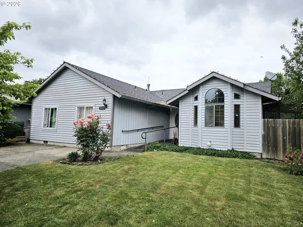 8563 SW Hamlet St, Tigard, OR 97224