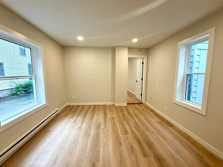 117-119 Meigs St #2 — Photo 8