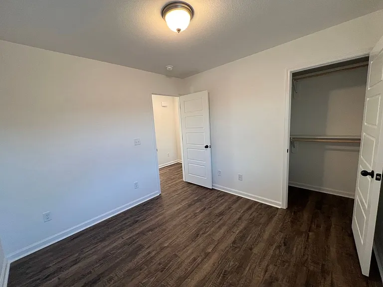 608 Short Leaf Ln — Photo 24