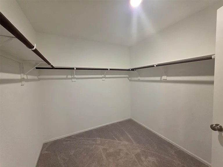 314 Riverwood Village Ln — Photo 17