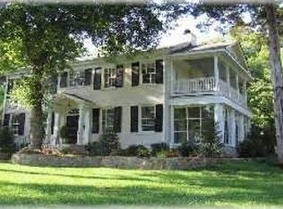 1600 Iredell Dr, Raleigh, NC 27608