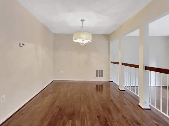 4th image of 3003 Hickory Grove Ct #1