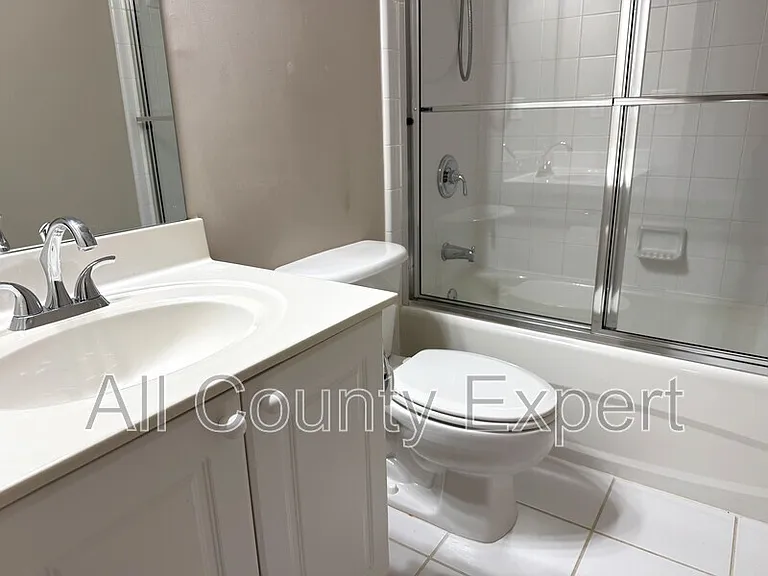 3006 Riverstone Trl — Photo 32