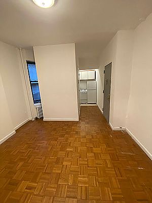 4th image of 418 E 73rd St APT 3RW
