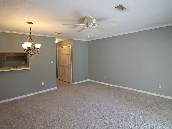 4th image of 7022 Chapel St APT 15