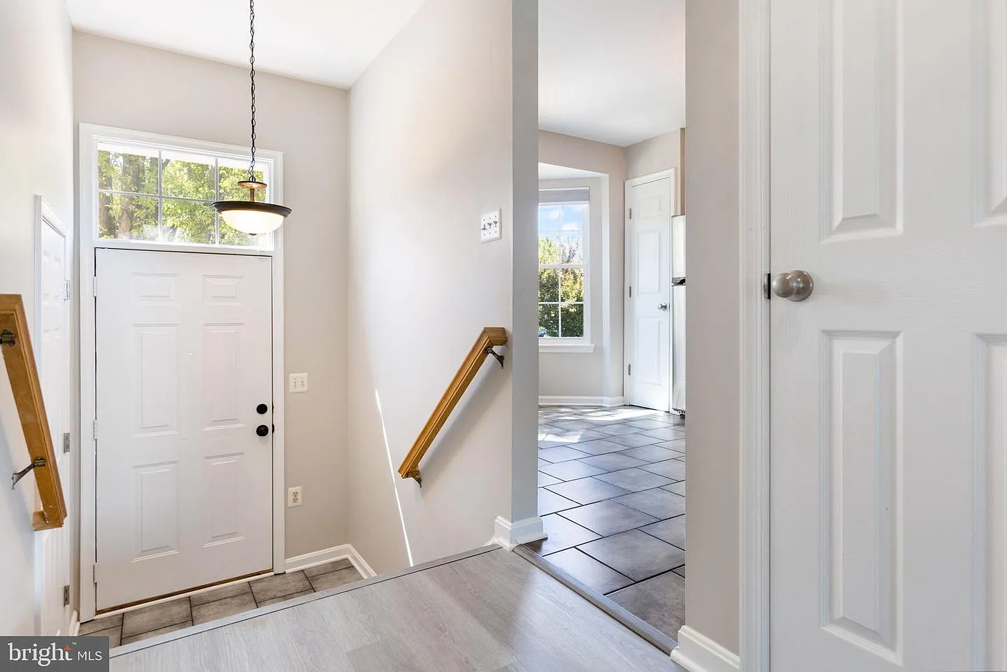 3 bed, 2.5 bath, 1723 sqft, $2,800 — Photo 3